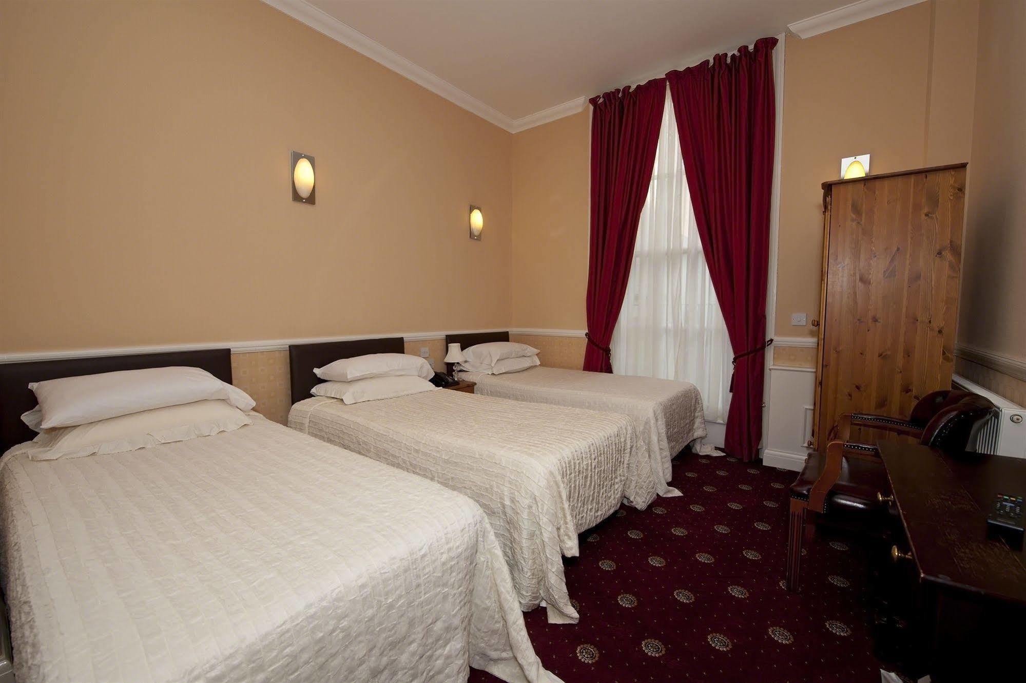 Balmoral House Hotel Лондон Экстерьер фото